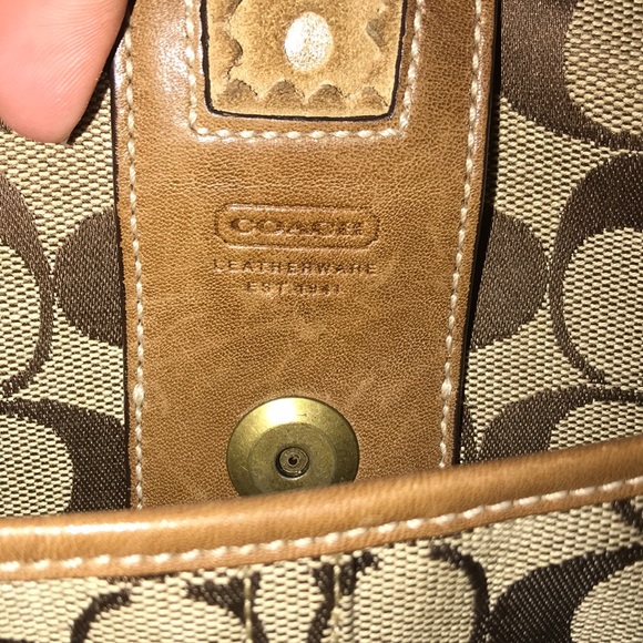 Authentic Coach signature C canvas/suede shoulder / saddle bag 💼 - Picture 5 of 8